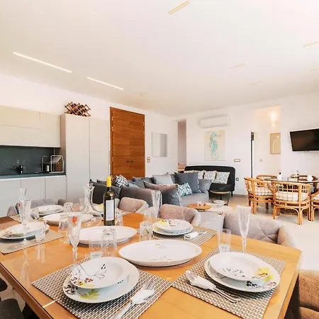 Mythica Luxury * Γεννάδι