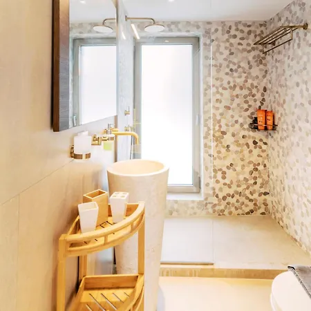 Mythica Luxury Villa *