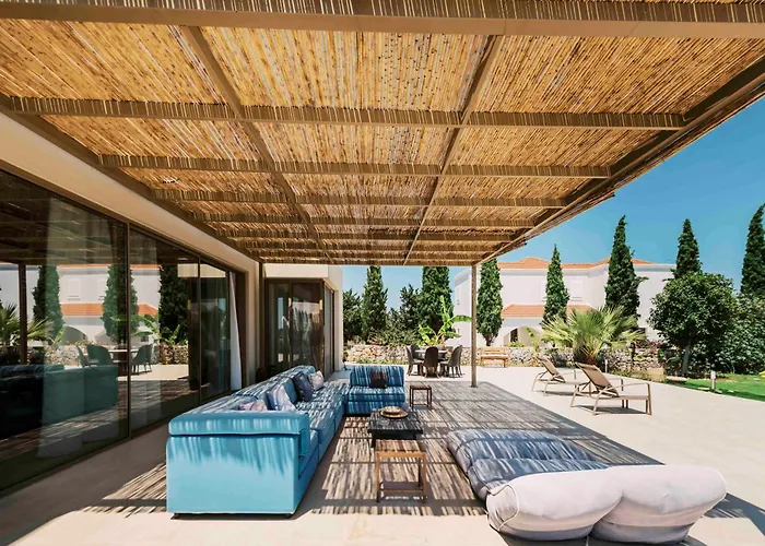 فيلة Mythica Luxury غينادي