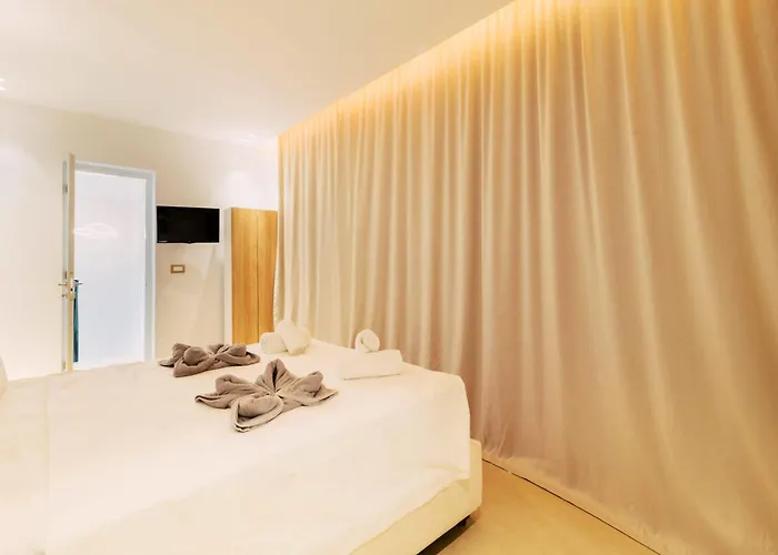 Mythica Luxury Villa *