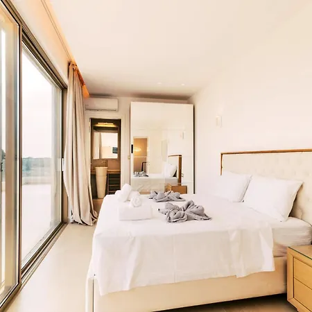 Mythica Luxury
