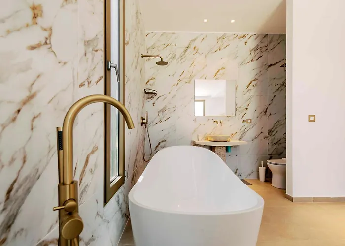 Mythica Luxury * Gennadi